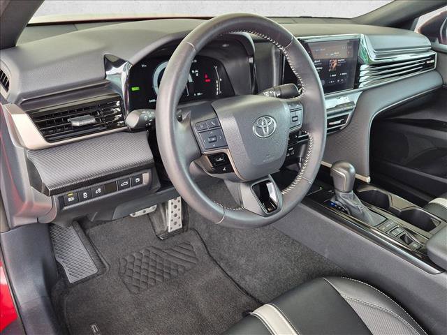 Used 2025 Toyota Camry SE w/ Convenience Package FWD image 10