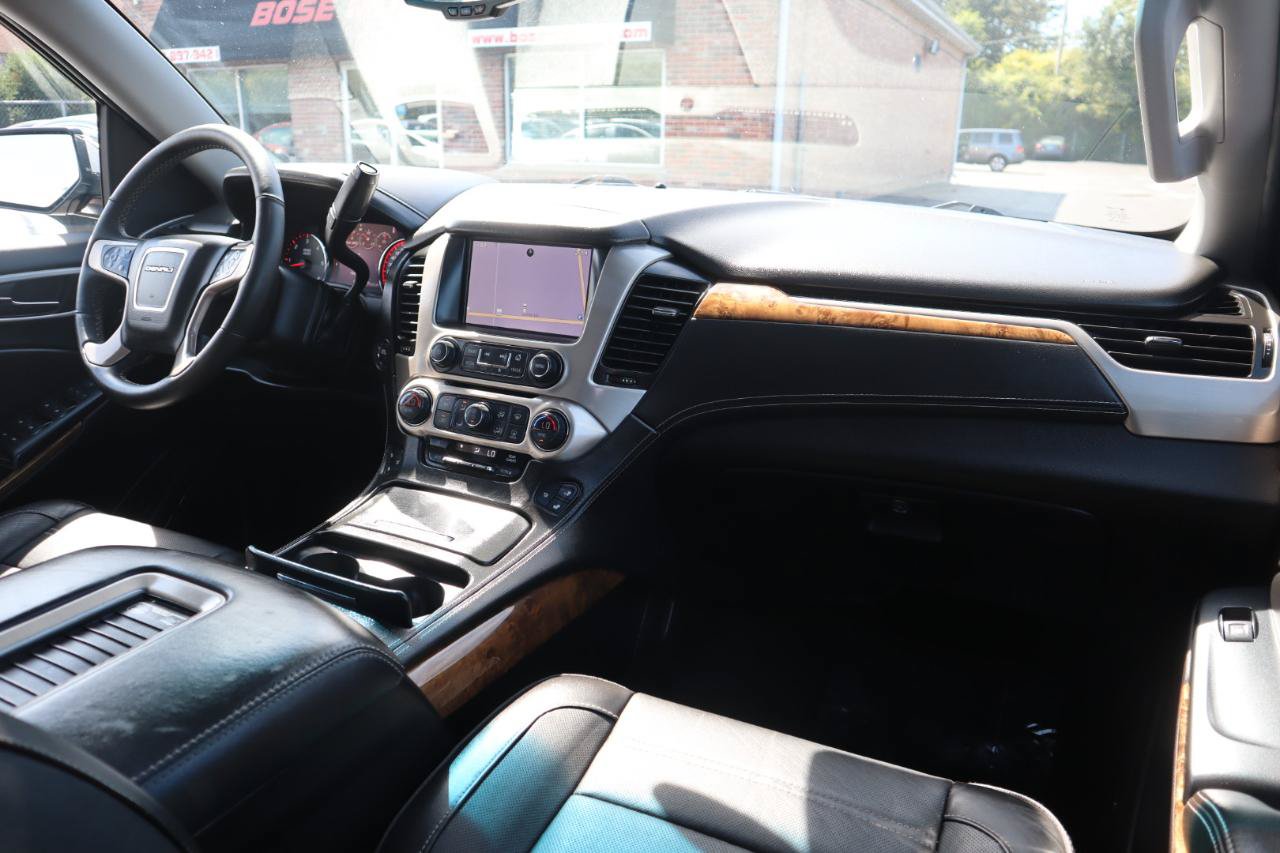 Used 2015 GMC Yukon XL Denali w/ Premium Package AWD/4WD image 13