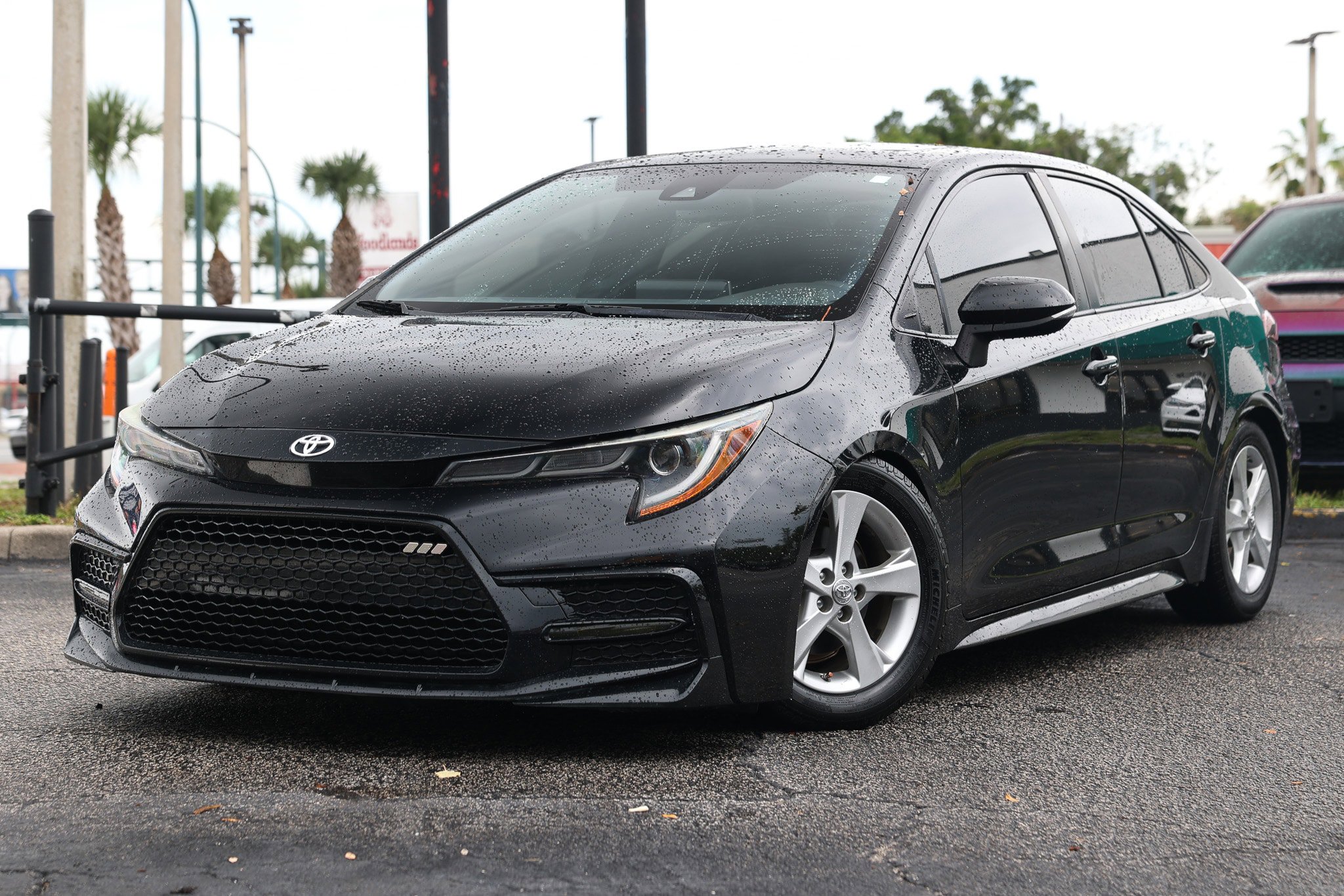 Used 2020 Toyota Corolla SE FWD image 1