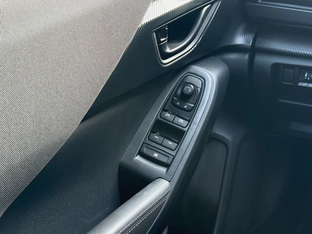 Certified 2025 Subaru Crosstrek 2.0i Premium w/ Crosstrek Mirror Package image 7