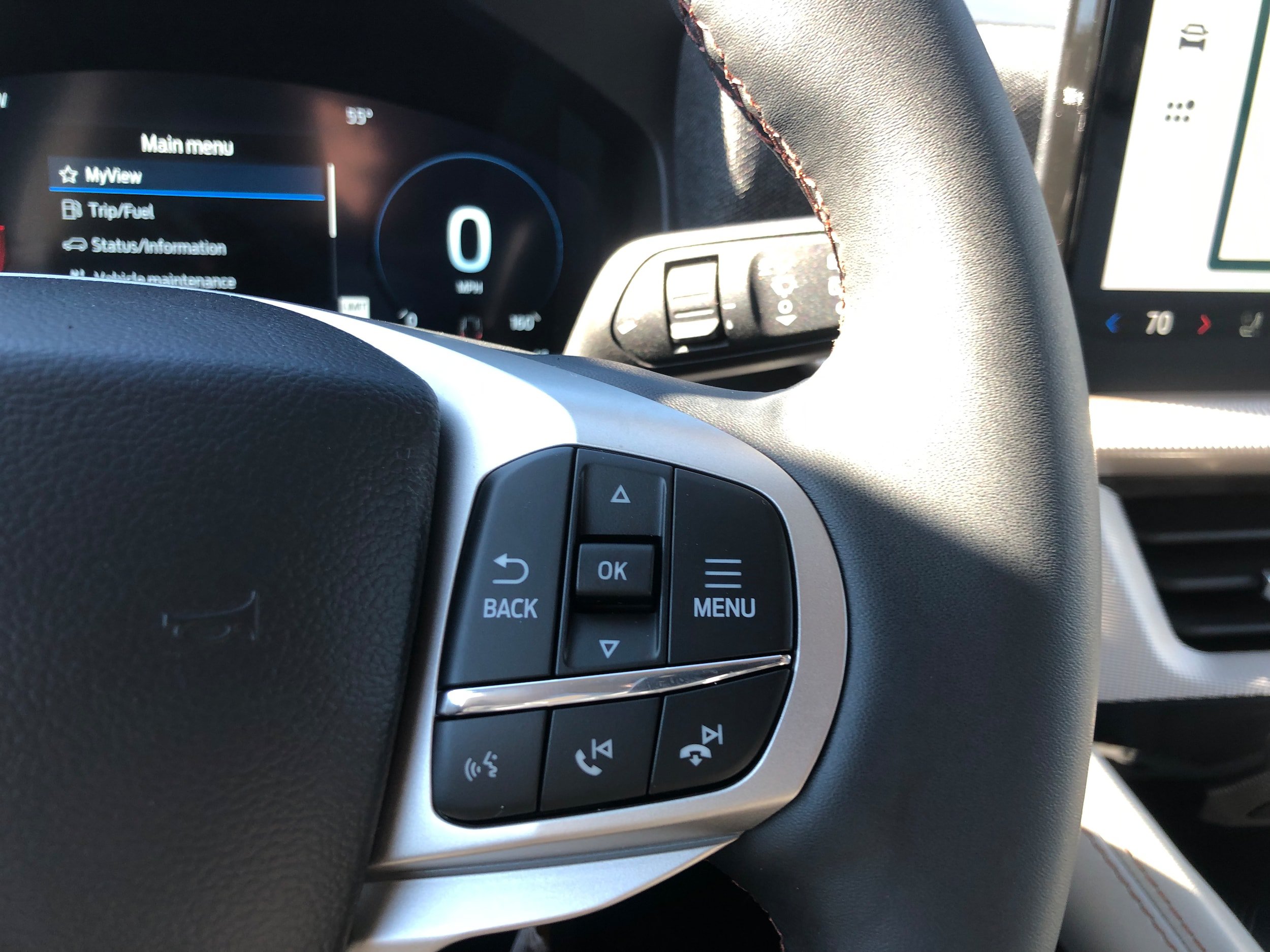 New 2026 Ford Explorer Active w/ Active Comfort Package AWD/4WD image 17