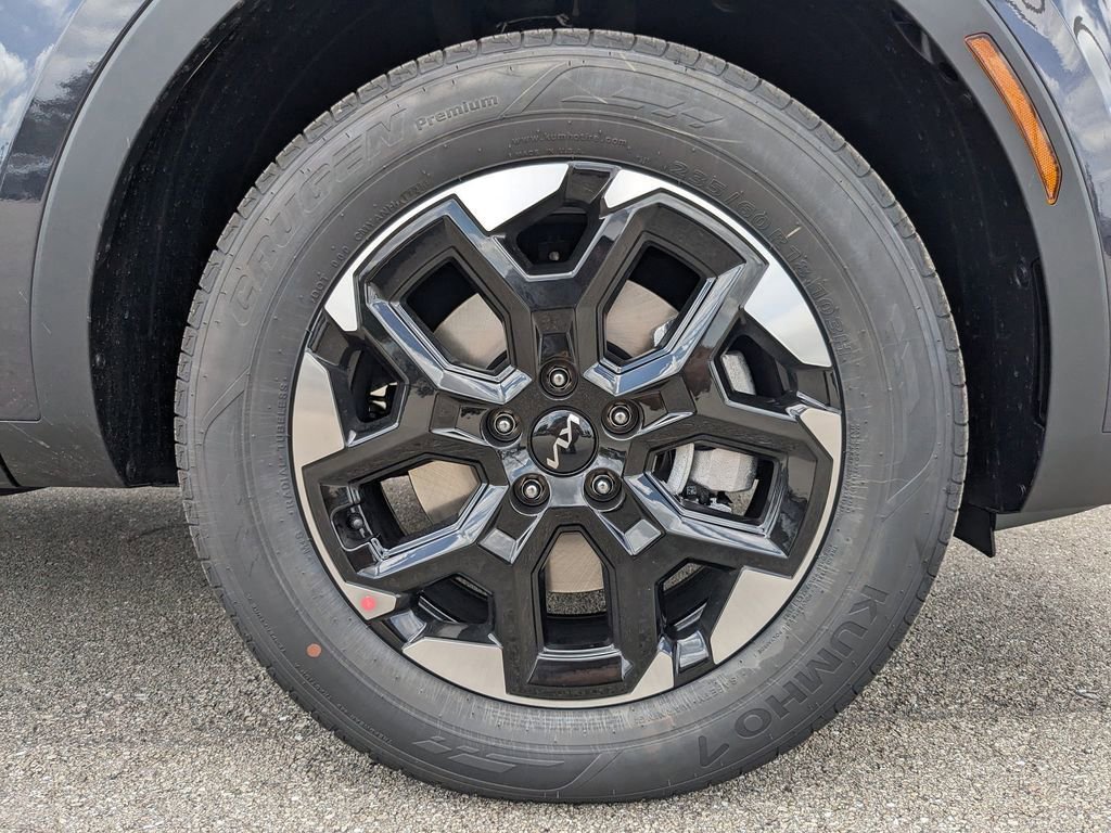 Certified 2025 Kia Sorento S AWD/4WD image 13