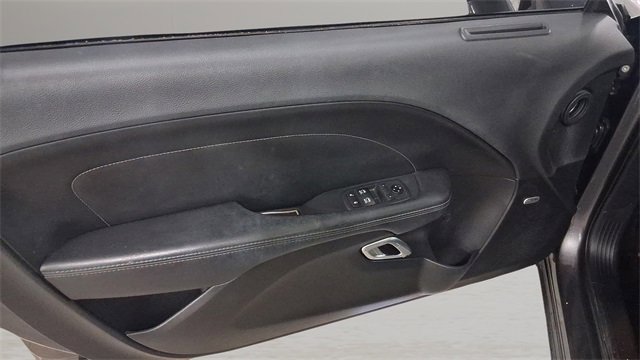 Used 2019 Dodge Challenger R/T w/ T/A Package image 21