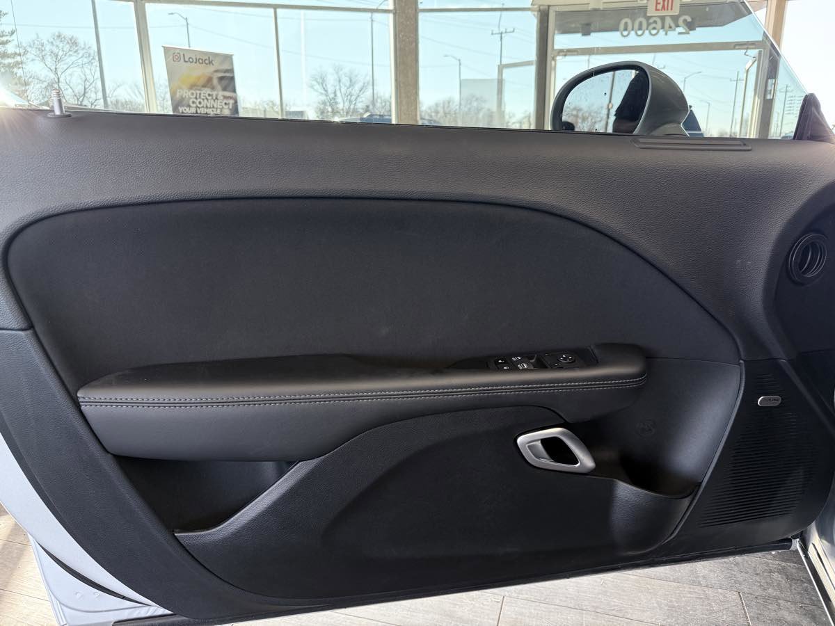Used 2023 Dodge Challenger SXT w/ Blacktop Package image 28
