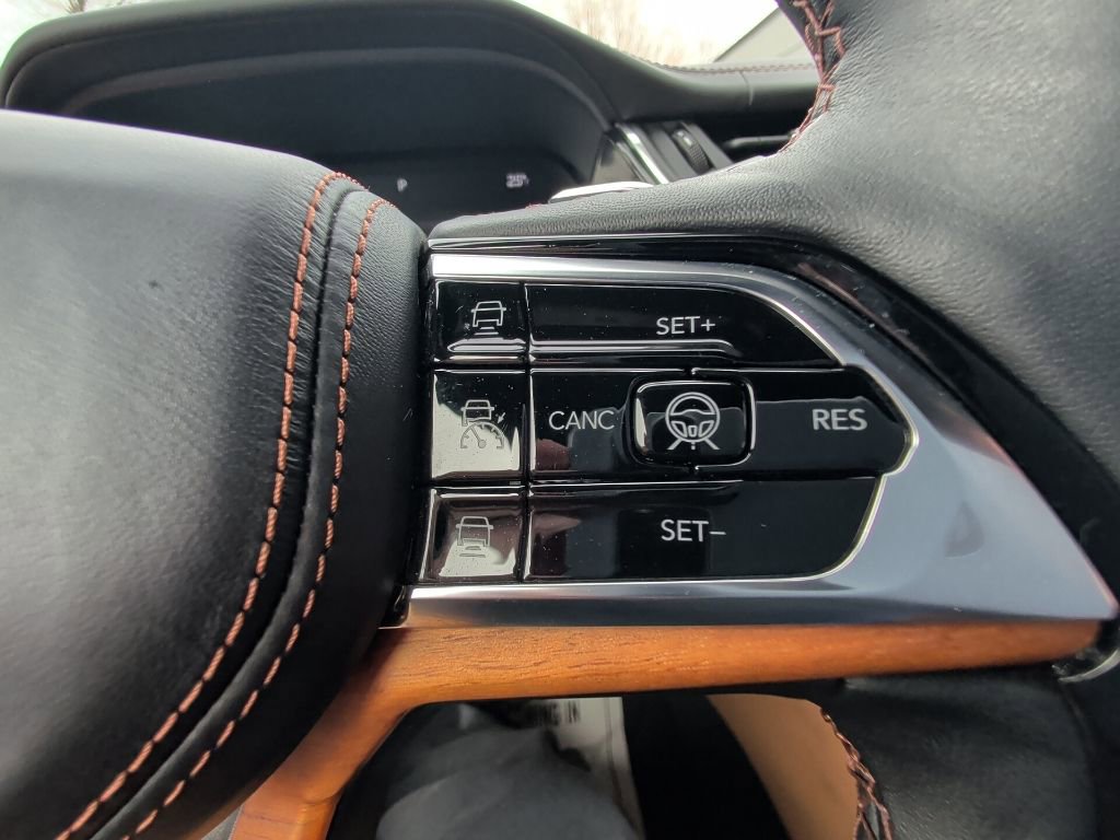 Certified 2023 Jeep Grand Cherokee Summit AWD/4WD image 19