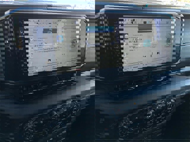 Used 2024 Jeep Wrangler High Altitude image 20