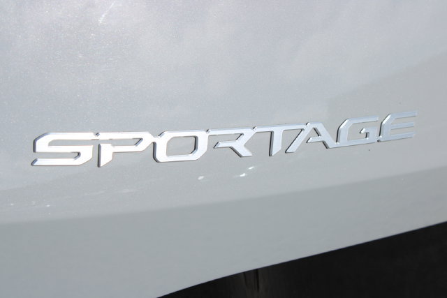 Used 2023 Kia Sportage SX FWD image 7