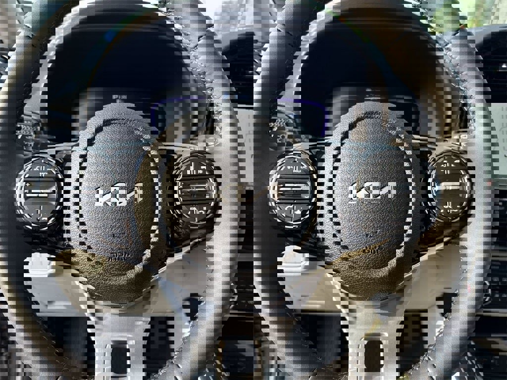 New 2025 Kia Soul EX image 19