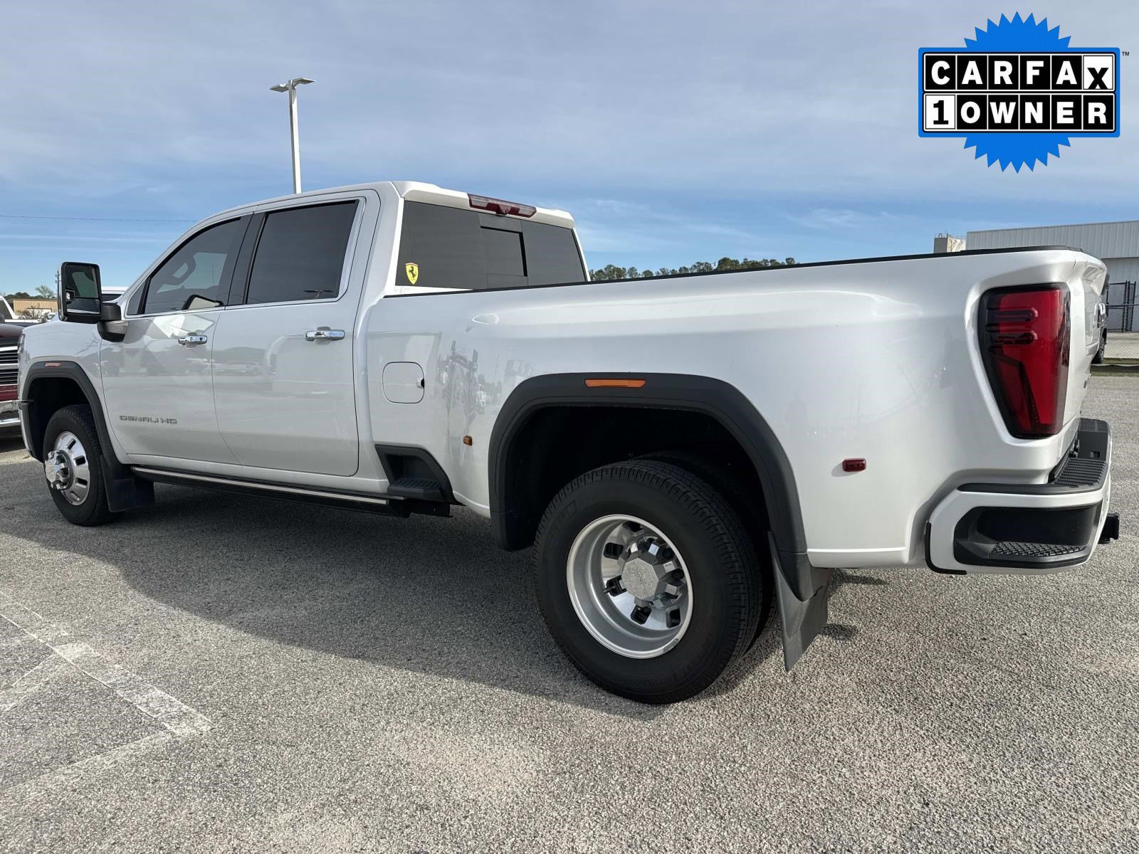 Used 2024 GMC Sierra 3500 Denali w/ Denali Reserve Package image 6