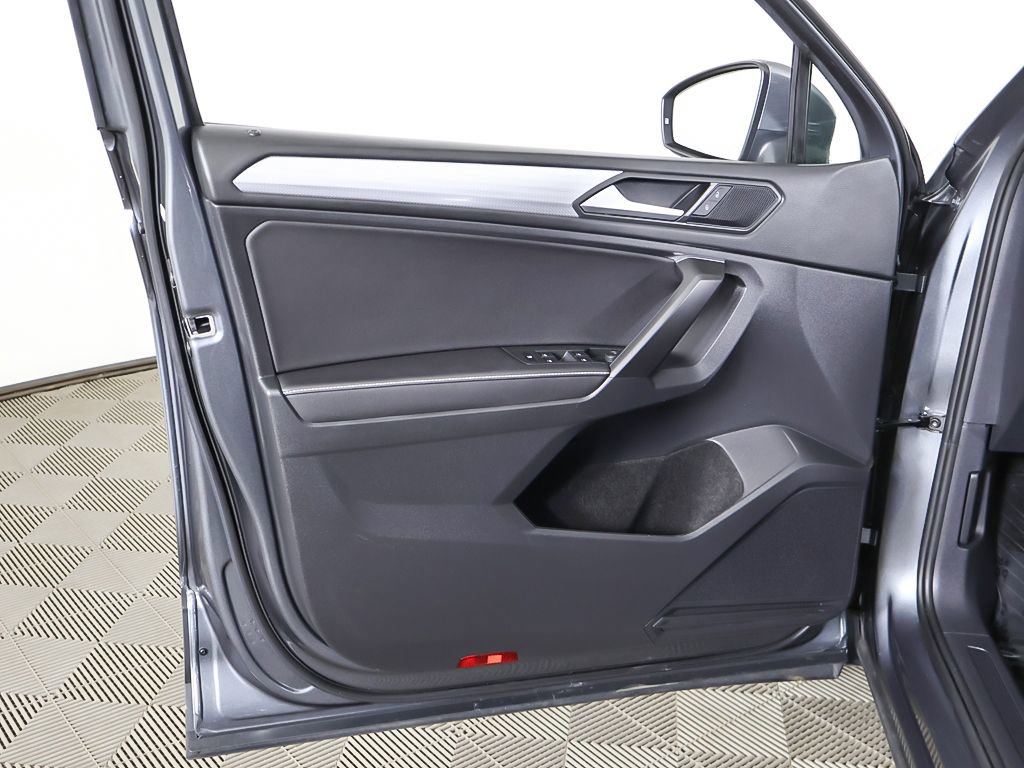 Used 2023 Volkswagen Tiguan S image 22