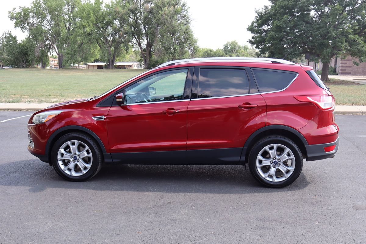 Used 2016 Ford Escape Titanium w/ Equipment Group 301A AWD/4WD image 9