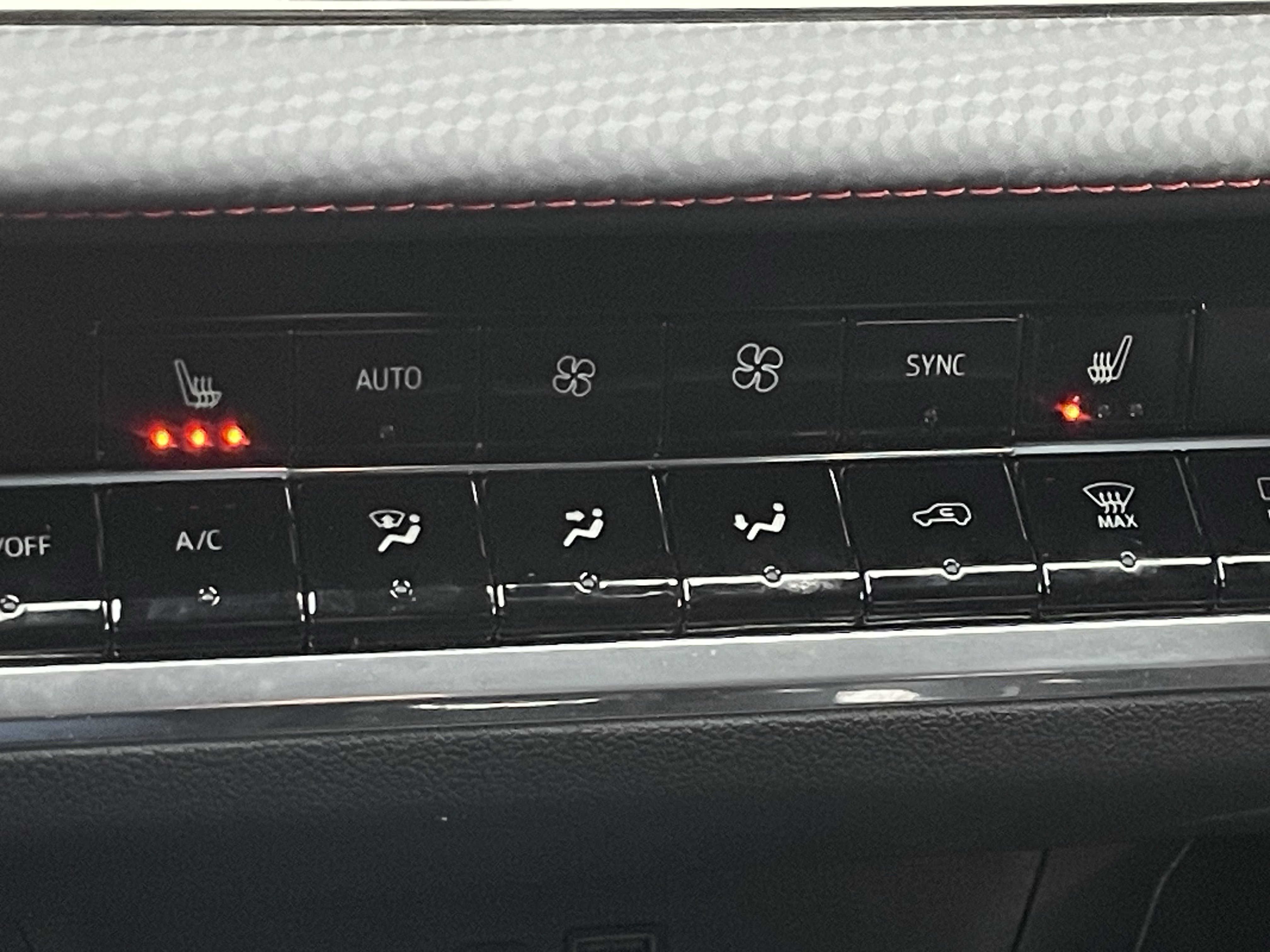 Used 2025 Chevrolet Equinox RS w/ Safety and Technology Package image 25