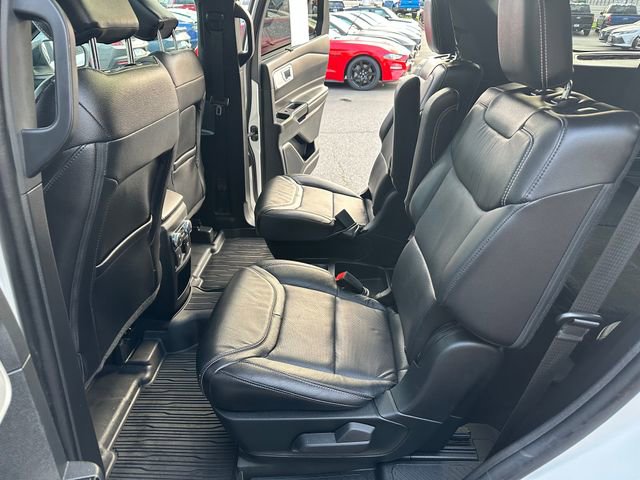 Used 2021 Ford Explorer ST w/ ST Street Pack image 12