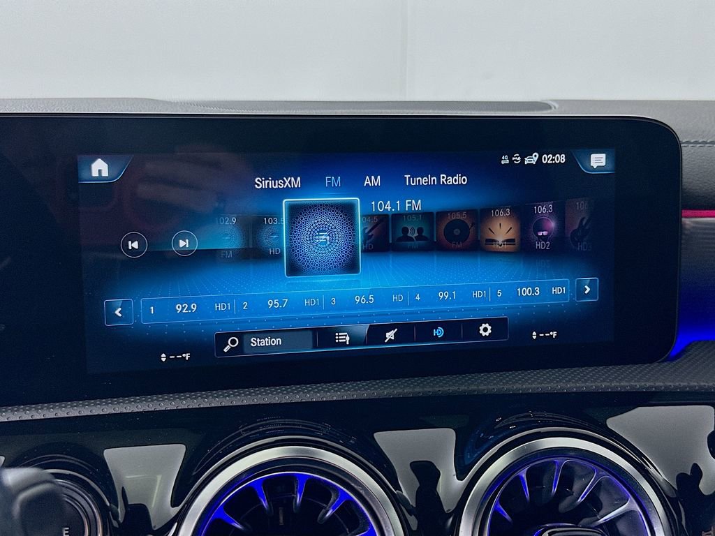 Used 2023 Mercedes-Benz CLA 35 AMG 4MATIC w/ Parking Assistance Package image 28