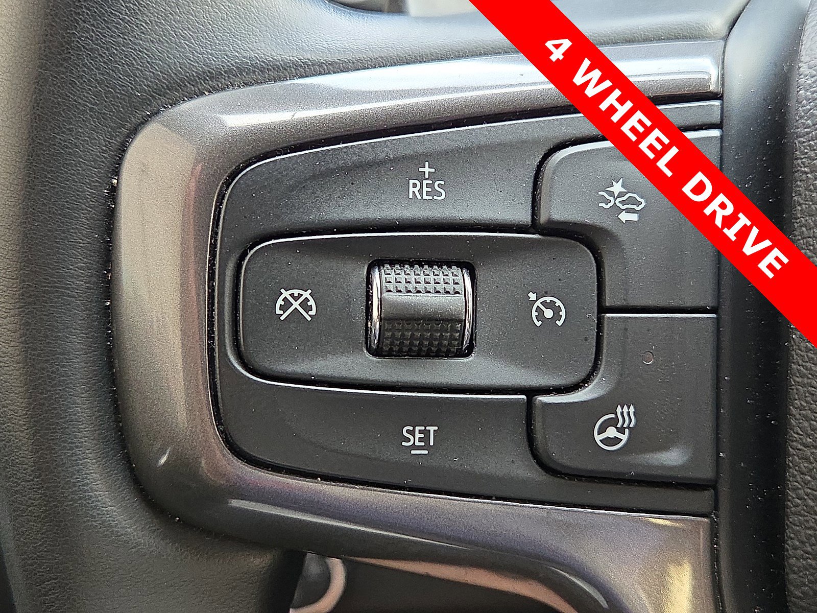 Used 2024 Chevrolet Silverado 1500 High Country w/ High Country Premium Package image 21