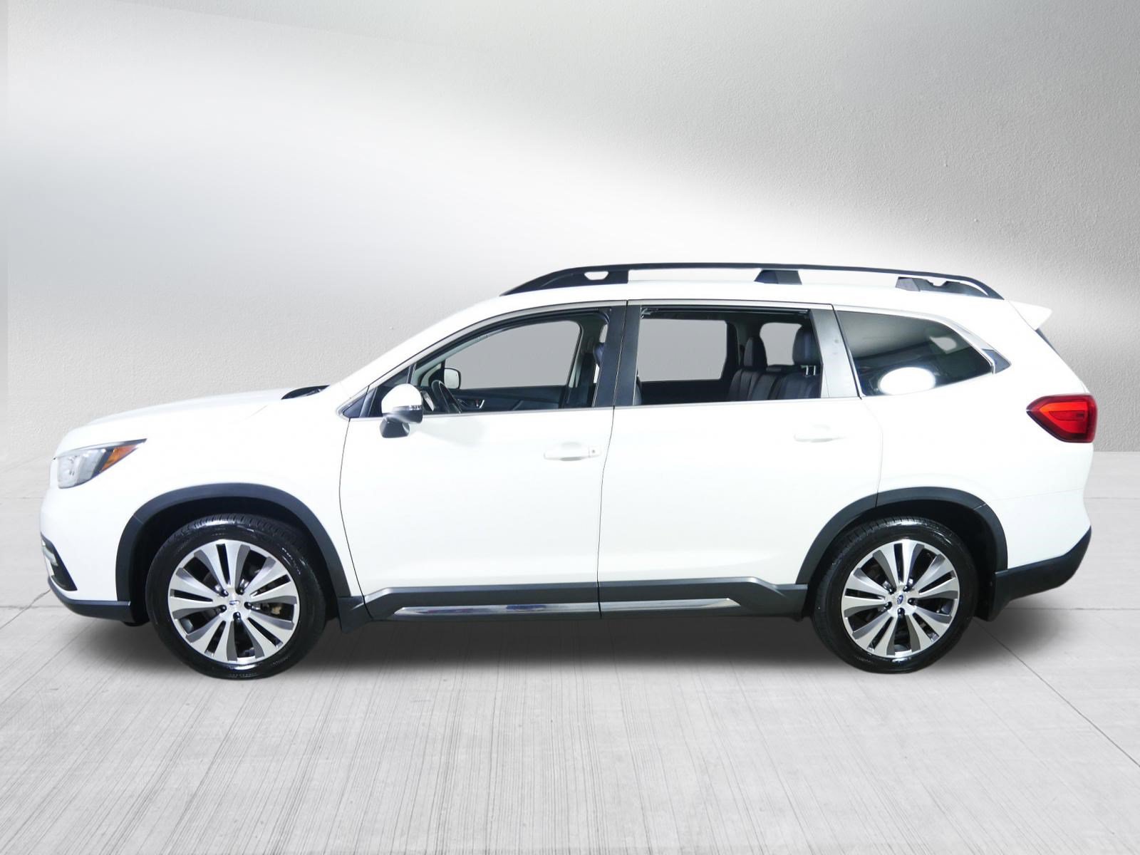 Used 2022 Subaru Ascent Limited w/ Technology Package AWD/4WD image 4