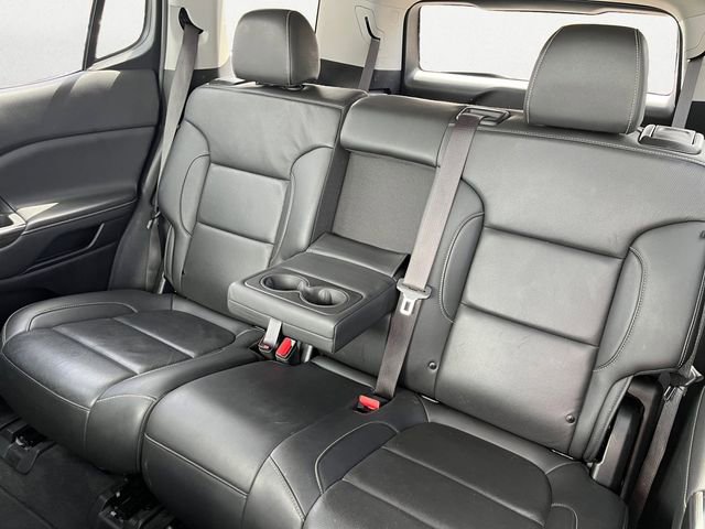 Used 2023 GMC Acadia SLT FWD image 14