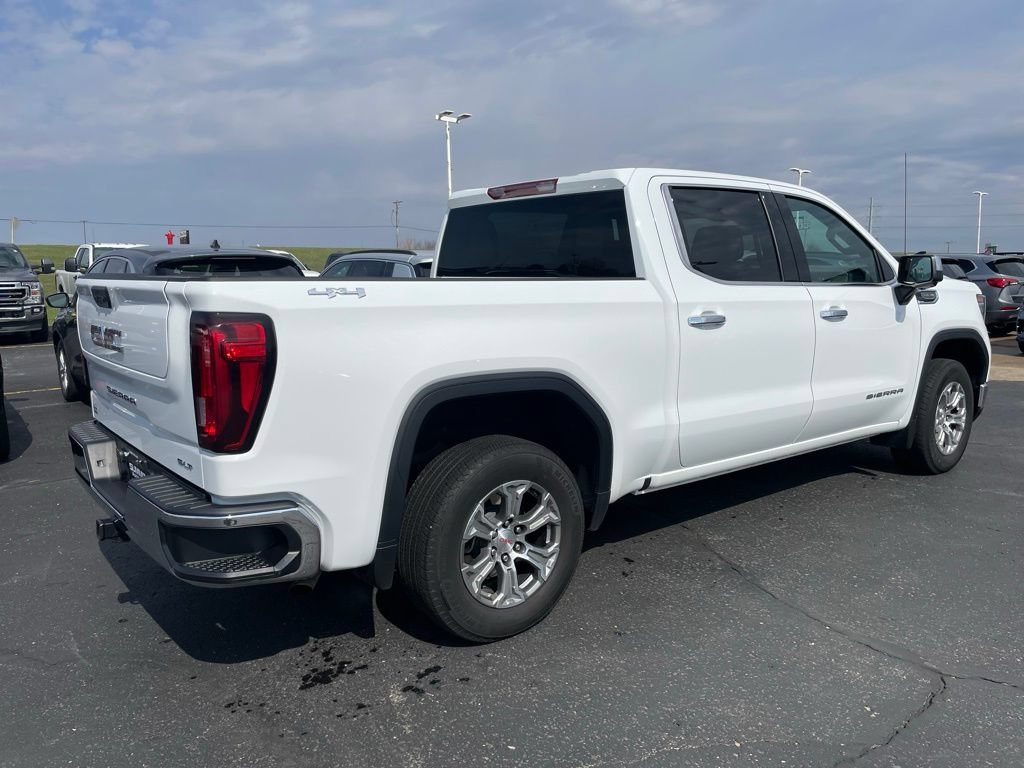 Used 2025 GMC Sierra 1500 SLT AWD/4WD image 4