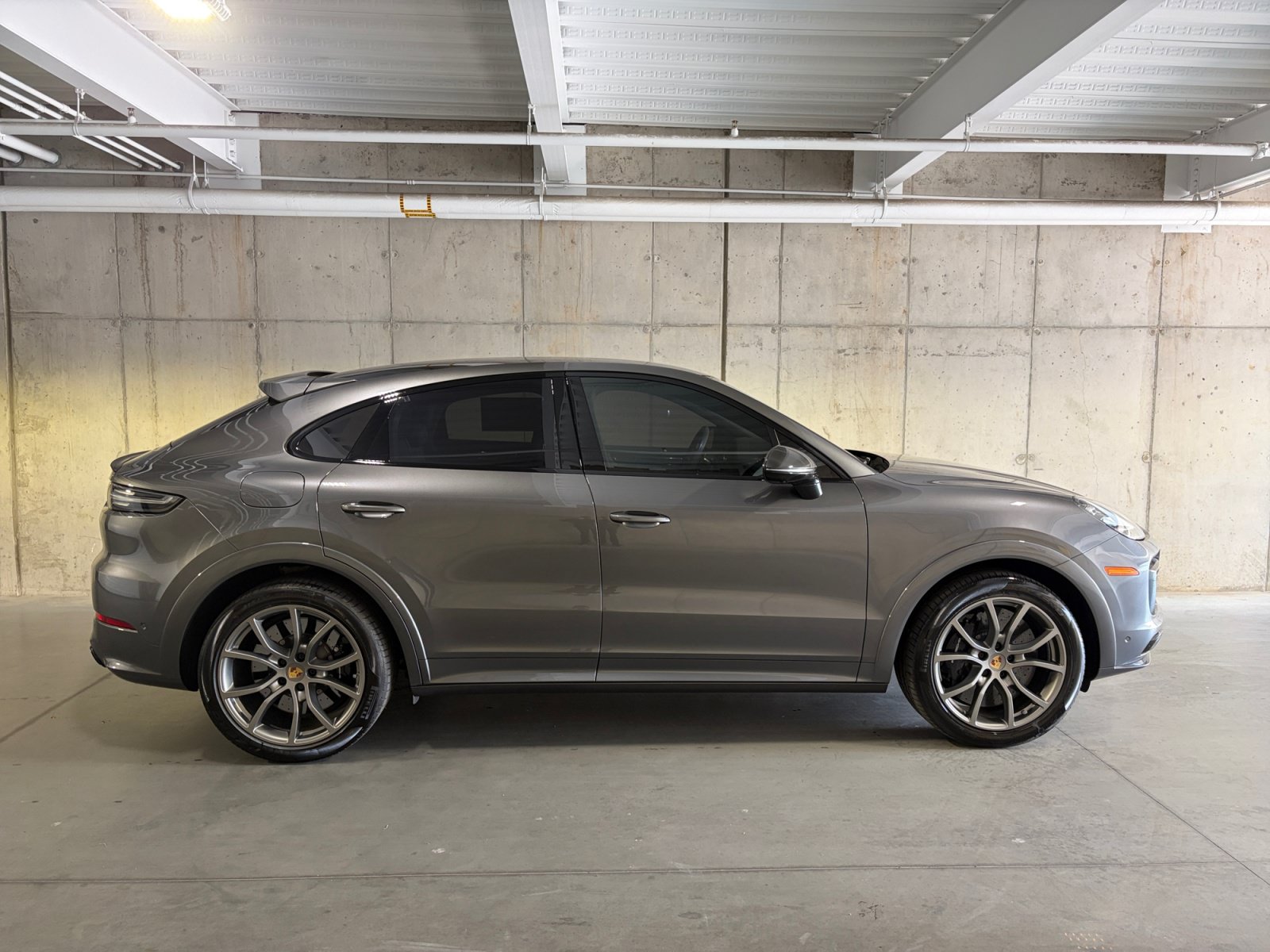 Certified 2023 Porsche Cayenne Turbo S AWD/4WD image 8