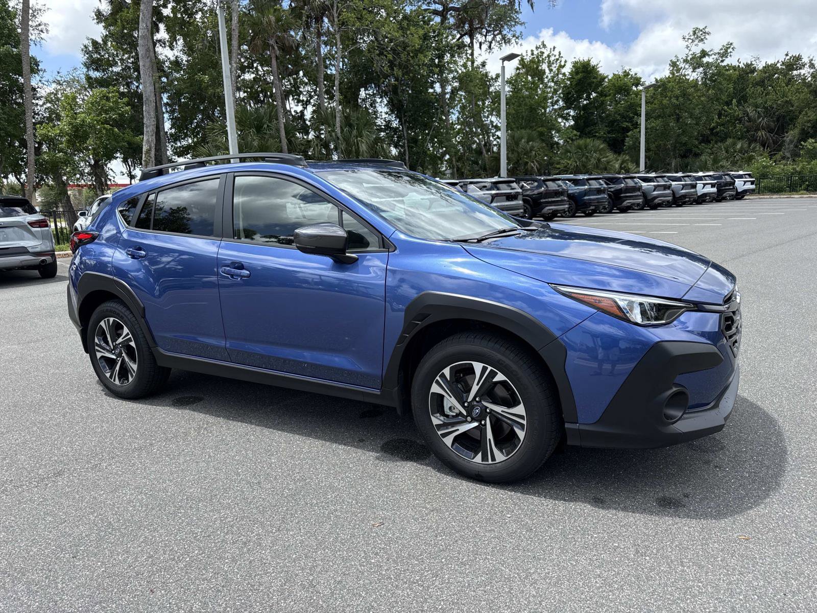 Used 2025 Subaru Crosstrek 2.0i Premium AWD/4WD image 1