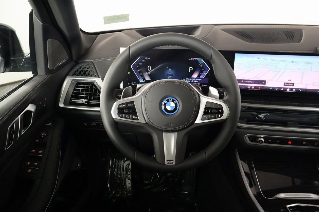 New 2026 BMW X5 xDrive50e w/ Executive Package image 3