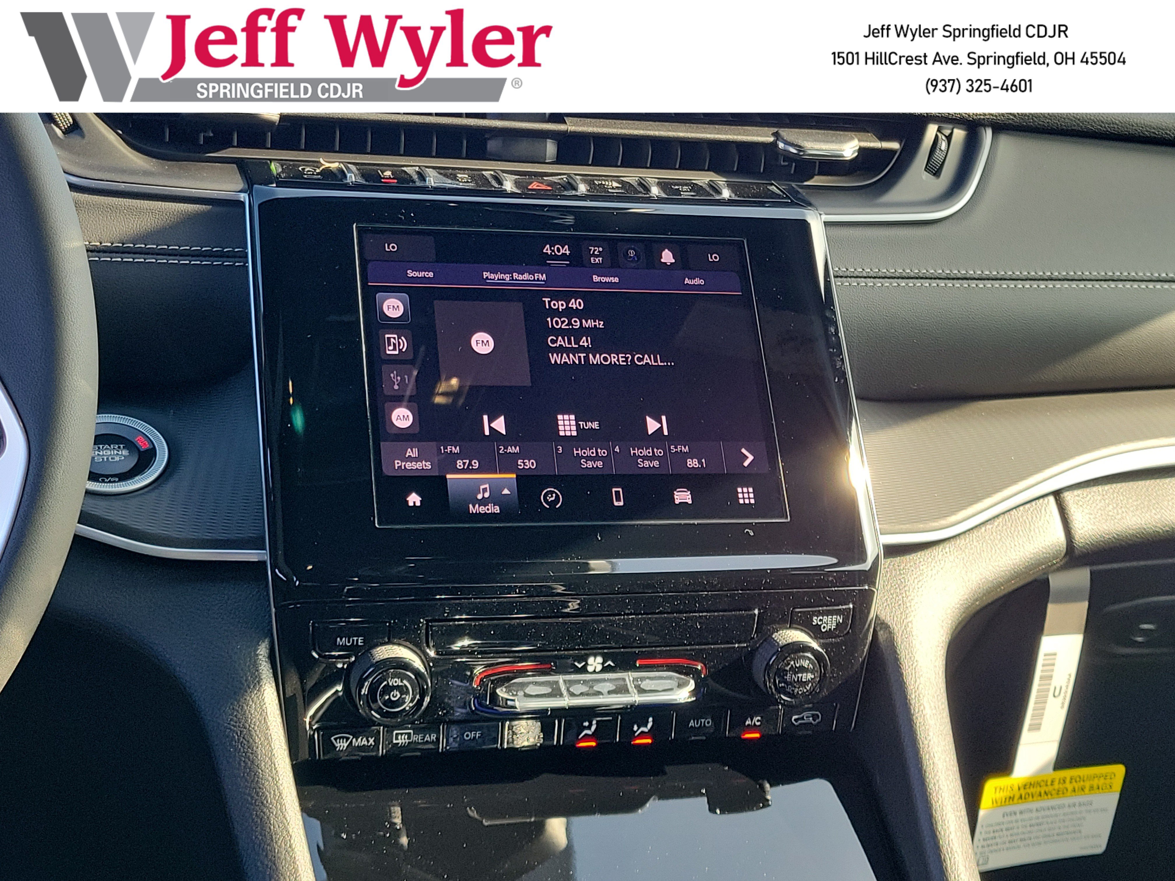 New 2026 Jeep Grand Cherokee Laredo AWD/4WD image 11