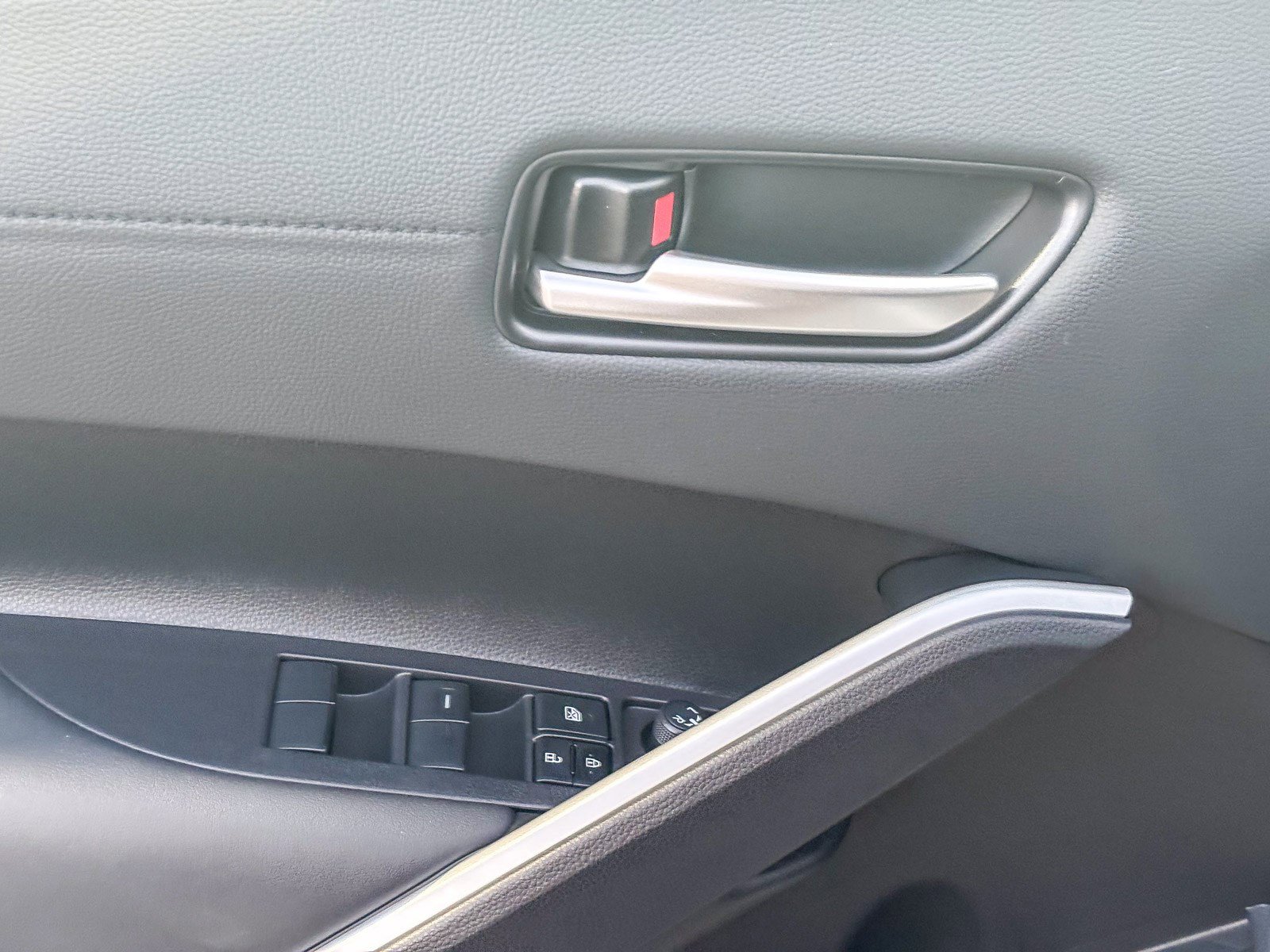 New 2026 Toyota Corolla Cross XLE FWD image 22