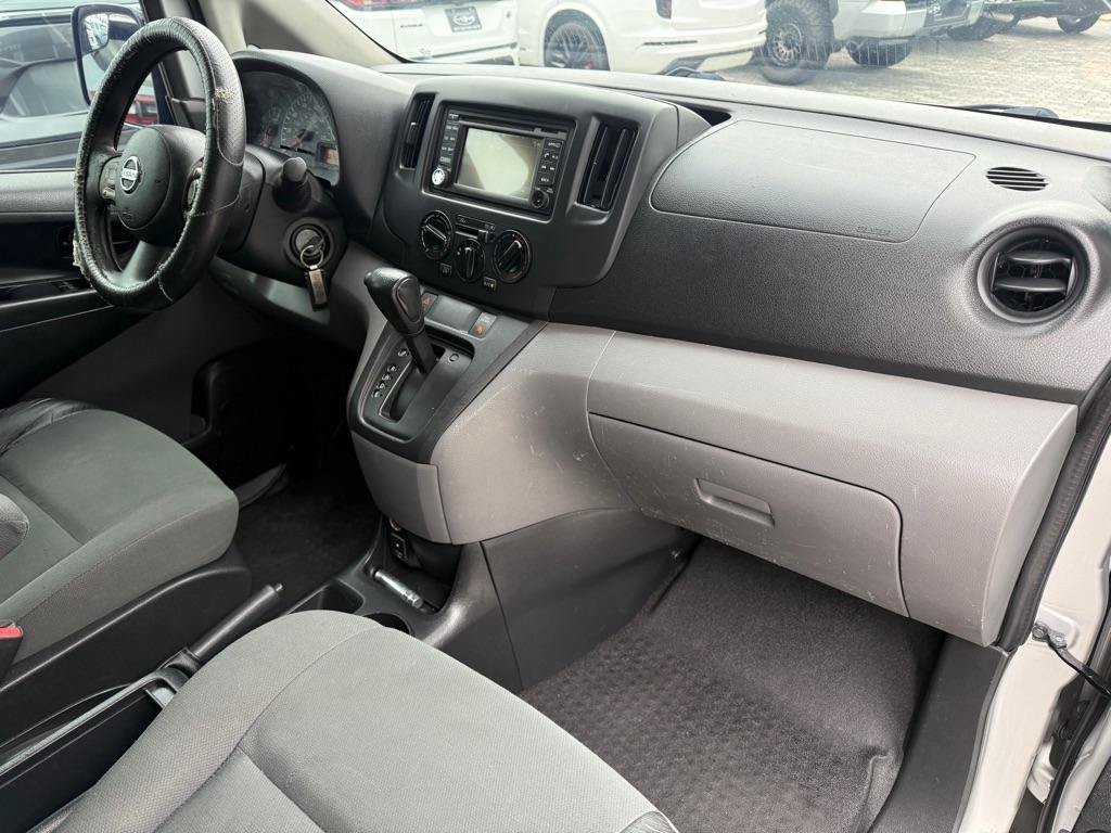 Used 2015 Nissan NV200 SV w/ Technology Package FWD image 11