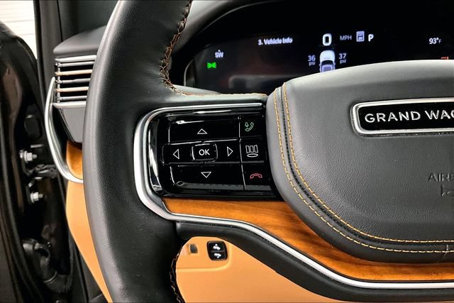 Used 2025 Jeep Grand Wagoneer L Series III w/ Rear-Seat Entertainment Group AWD/4WD image 26