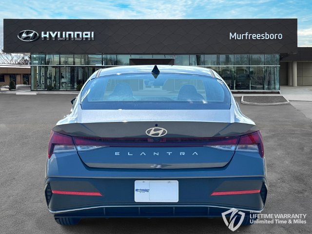 New 2026 Hyundai Elantra SE FWD image 6