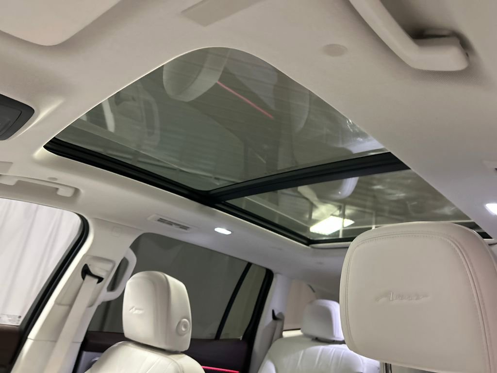 Used 2025 Buick Enclave Avenir w/ Super Cruise Package image 23