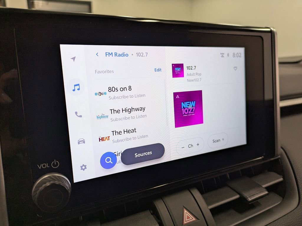 Used 2025 Toyota RAV4 LE image 13