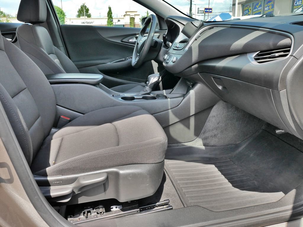 Used 2024 Chevrolet Malibu LS FWD image 12