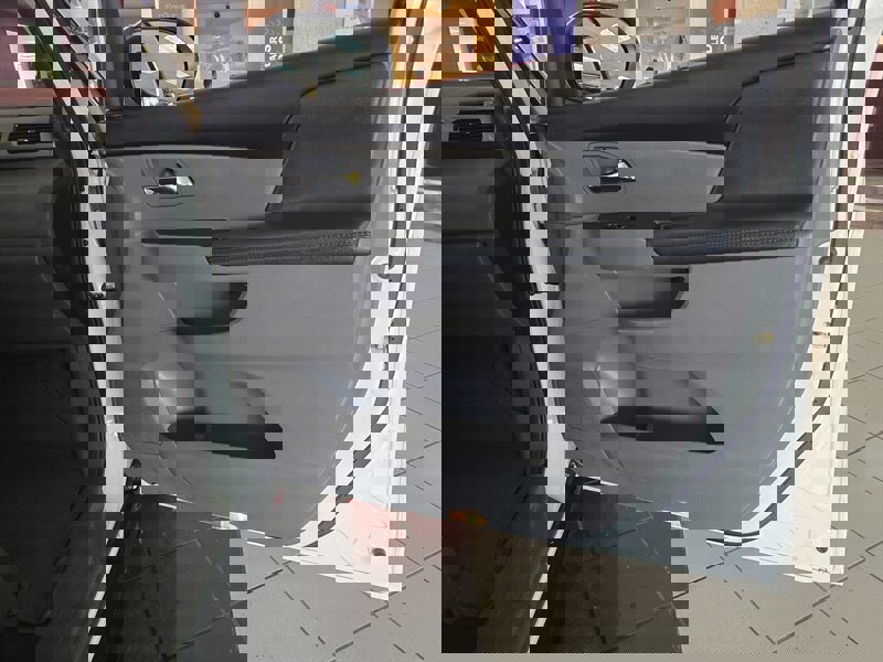 Used 2015 Honda Odyssey EX-L image 12