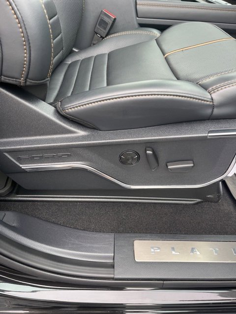 Used 2024 Ford F250 Platinum image 26