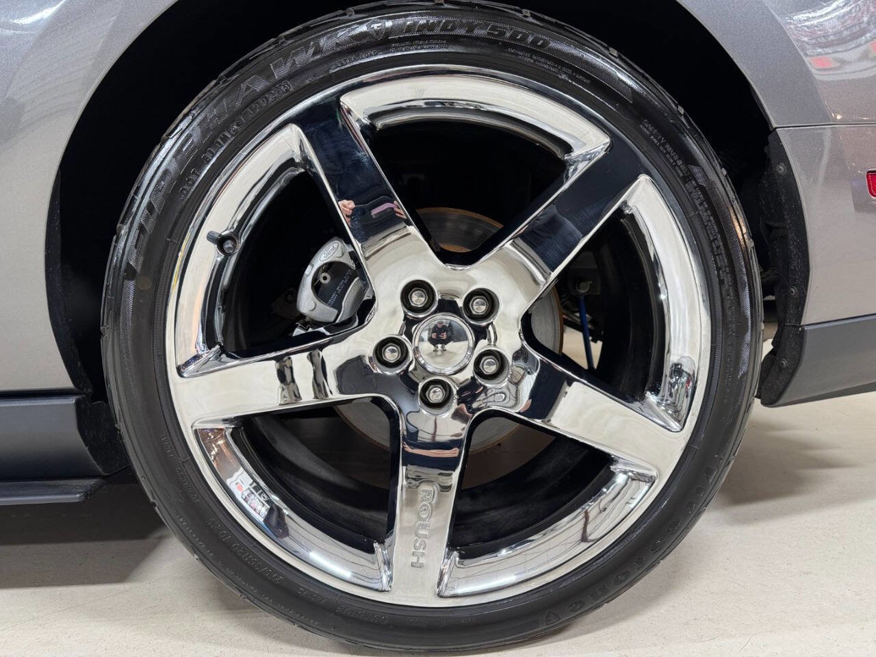 Used 2010 Ford Mustang GT Premium image 32