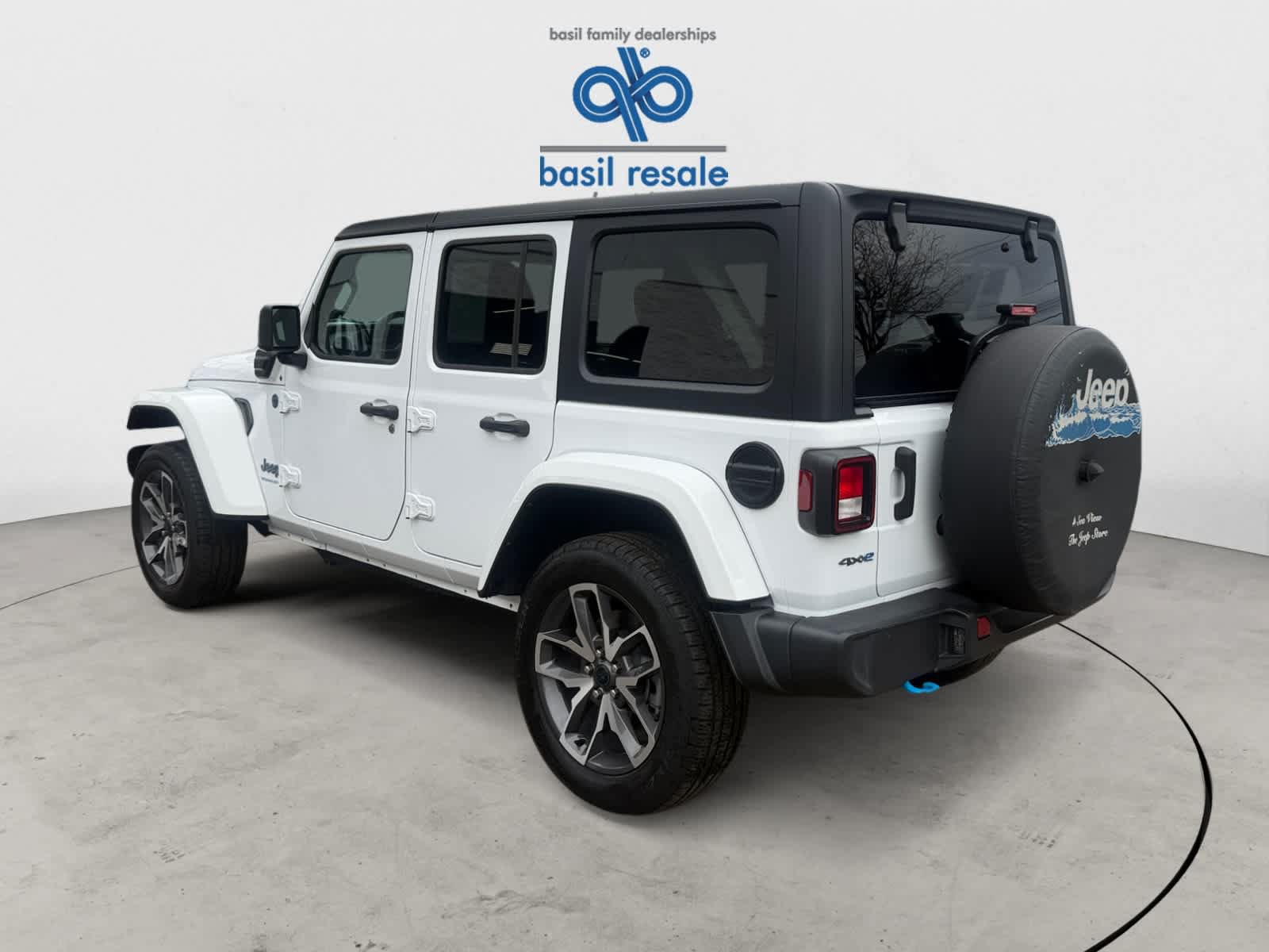 Used 2024 Jeep Wrangler Unlimited AWD/4WD image 4