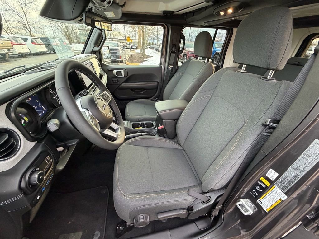 Certified 2025 Jeep Wrangler Unlimited Sahara image 20