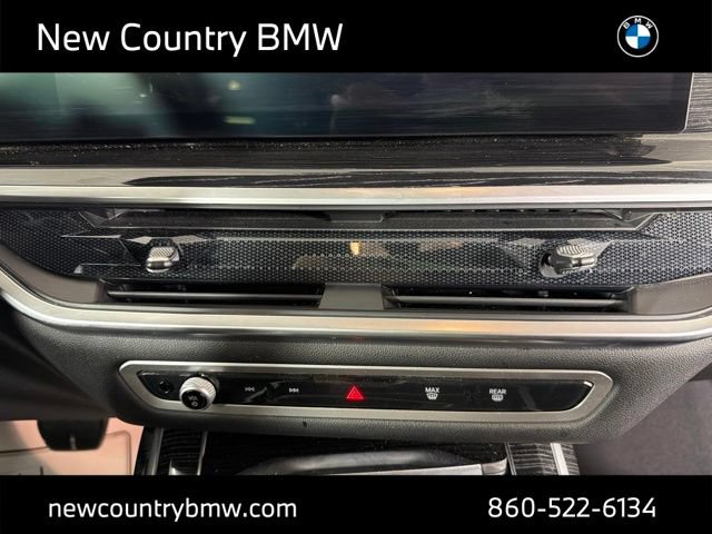 Used 2023 BMW X7 xDrive40i w/ M Sport Package AWD/4WD image 24
