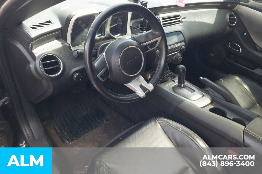 Used 2010 Chevrolet Camaro SS w/ RS Package RWD image 6