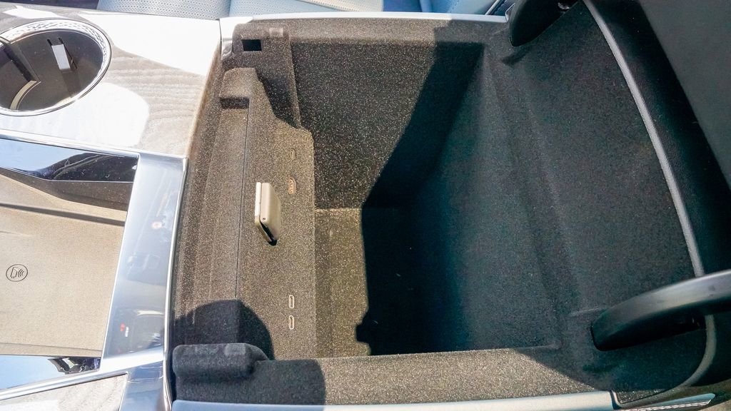 New 2025 Cadillac Escalade IQ Luxury 2 image 32