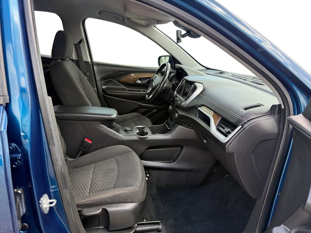 Used 2020 GMC Terrain SLE image 15