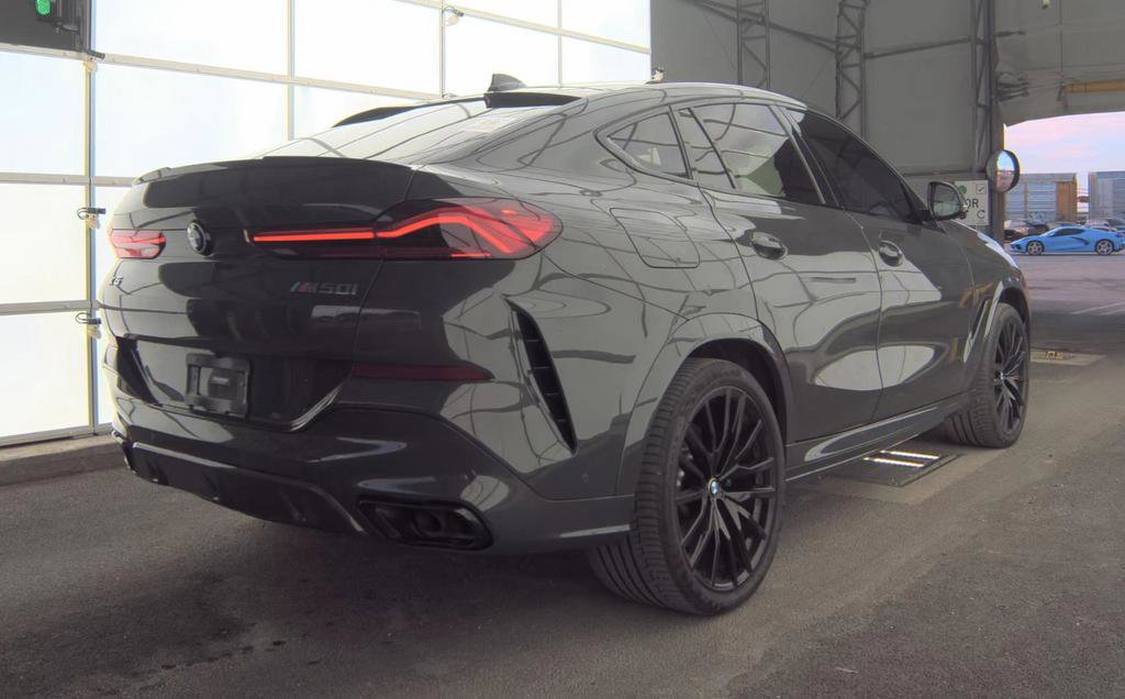 Used 2022 BMW X6 M50i w/ Executive Package AWD/4WD image 2