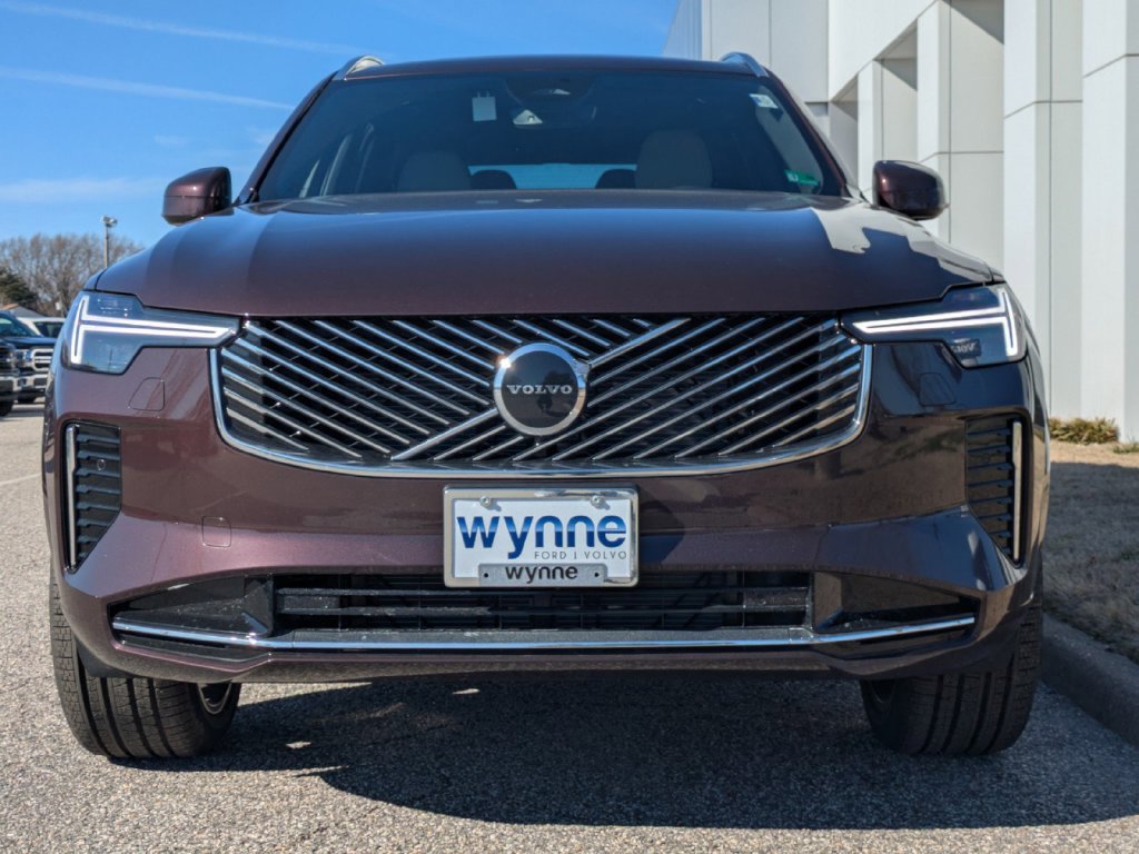 New 2025 Volvo XC90 B6 Core w/ Climate Package AWD/4WD image 9