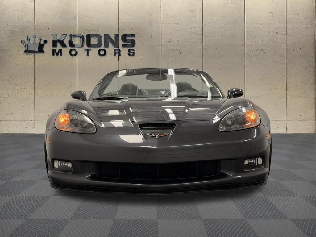 Used 2011 Chevrolet Corvette Grand Sport w/ Preferred Equipment Group RWD image 3