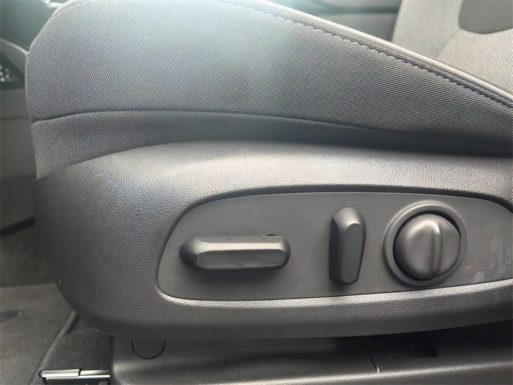 Used 2023 Chevrolet TrailBlazer LT image 14