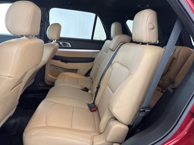 Used 2016 Ford Explorer XLT w/ Equipment Group 202A image 25