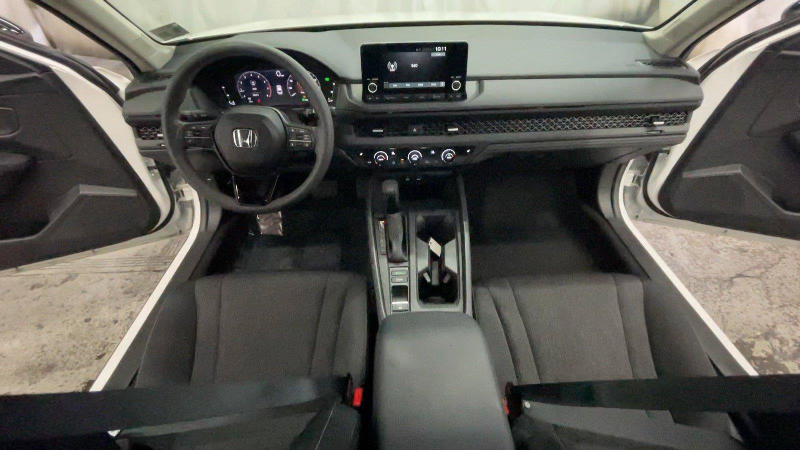 Used 2025 Honda Accord SE image 26