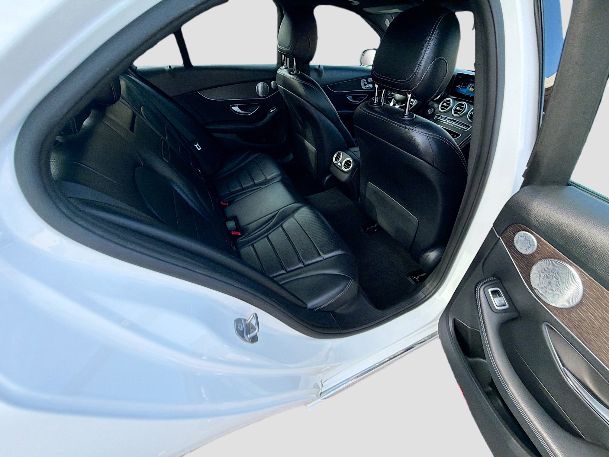 Used 2019 Mercedes-Benz C 300 Sedan image 26