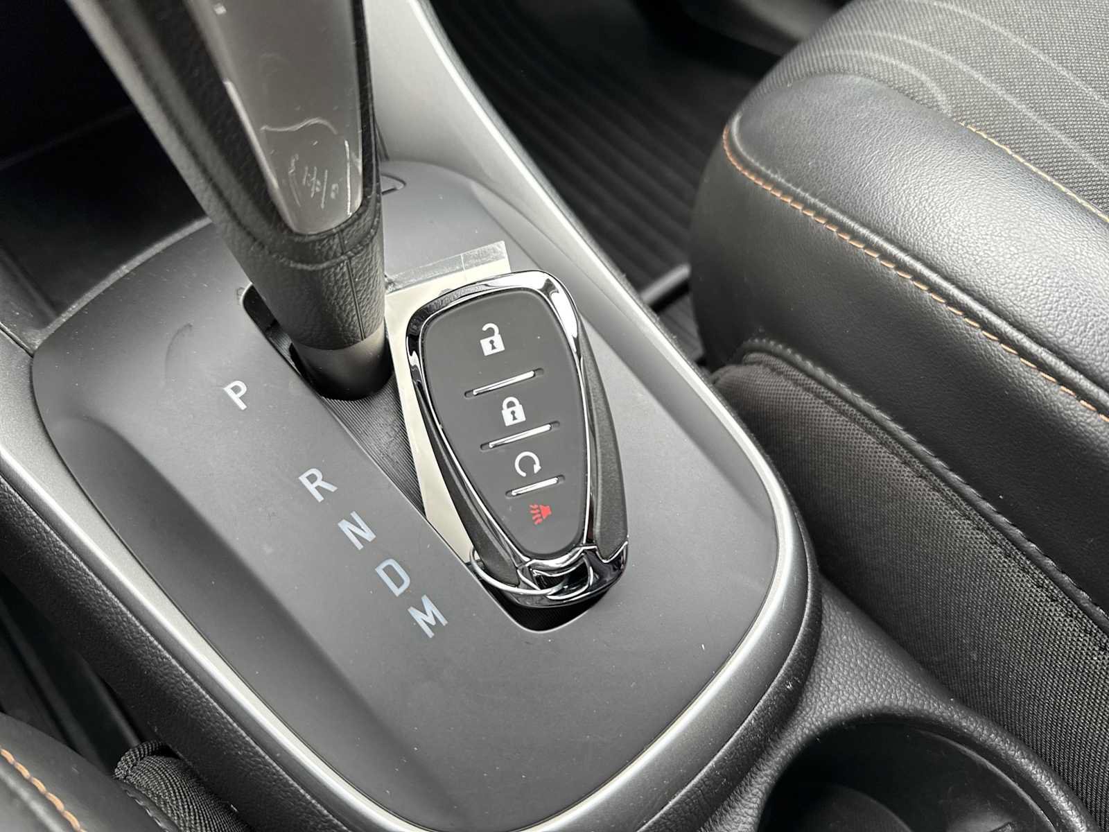 Certified 2020 Chevrolet Trax LT w/ LT Convenience Package FWD image 38